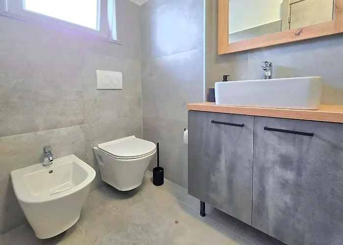 Villa Lux With Swimming Pool