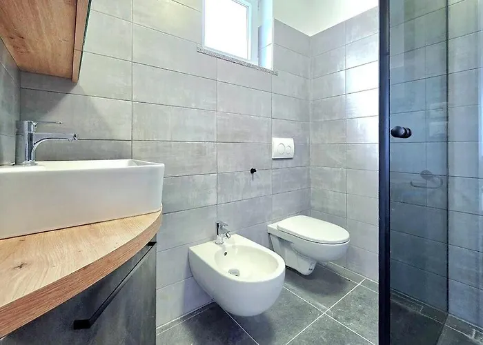 Lux With Swimming Pool Villa *