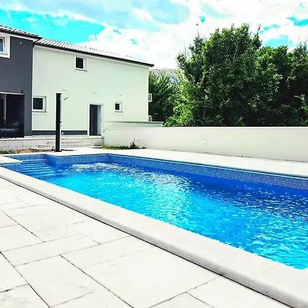 Lux With Swimming Pool * Baška