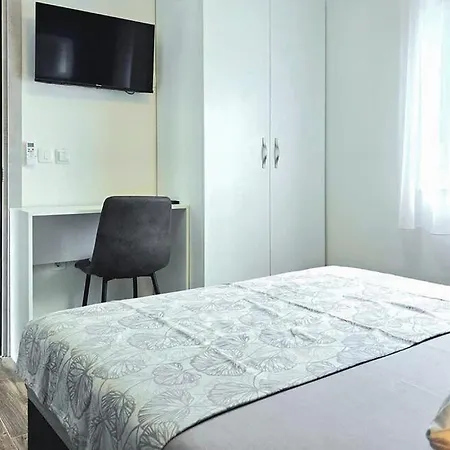 Lux With Swimming Pool * Baška