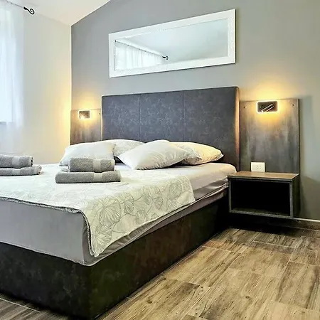 Villa Lux With Swimming Pool Baška